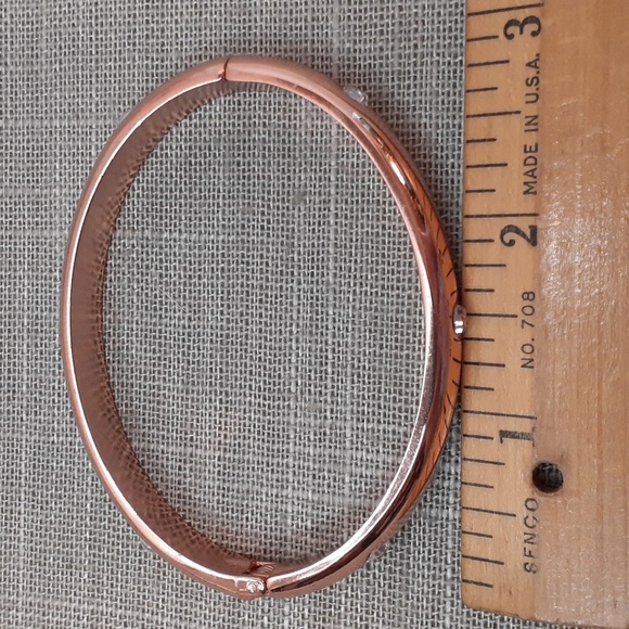 Avon Essential Metals Embellished Bangle Bracelet Rose Gold Tone 2014 - Picture 4 of 9